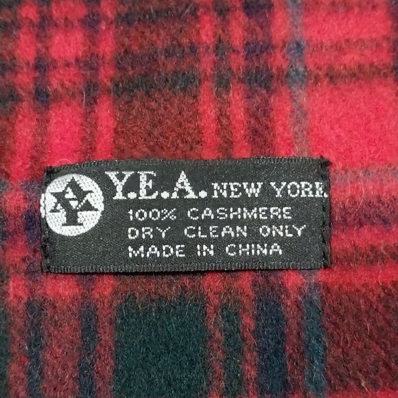 YEA New York 100% Cashmere Scarf Red Black Plaid Scarf - Picture 3 of 5